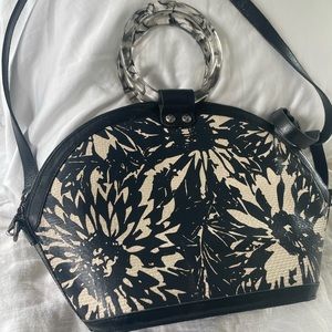 Patricia Nash purse very good condition